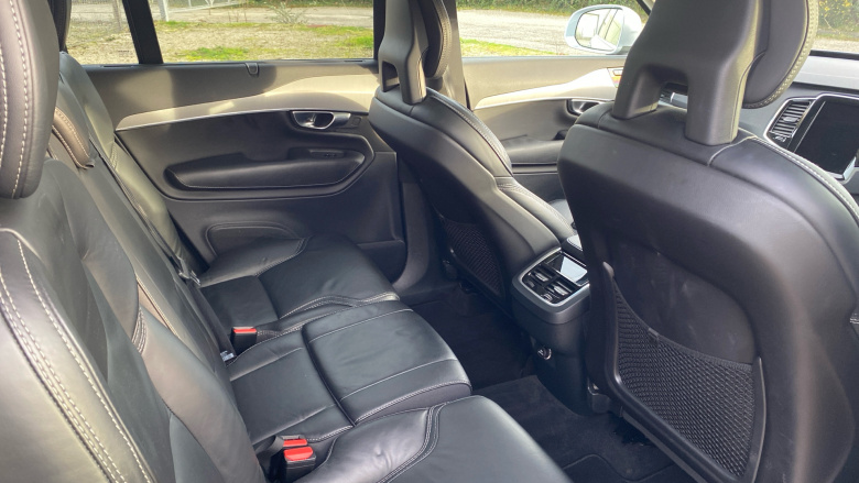 Volvo Xc90 2.0 T5 [250] Momentum Pro 5dr AWD Gtron Petrol Estate